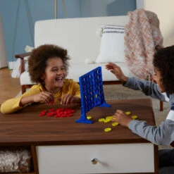 Hasbro Gaming Vier Op 'n Rij -Hasbro 1105857 8ec1a7c4